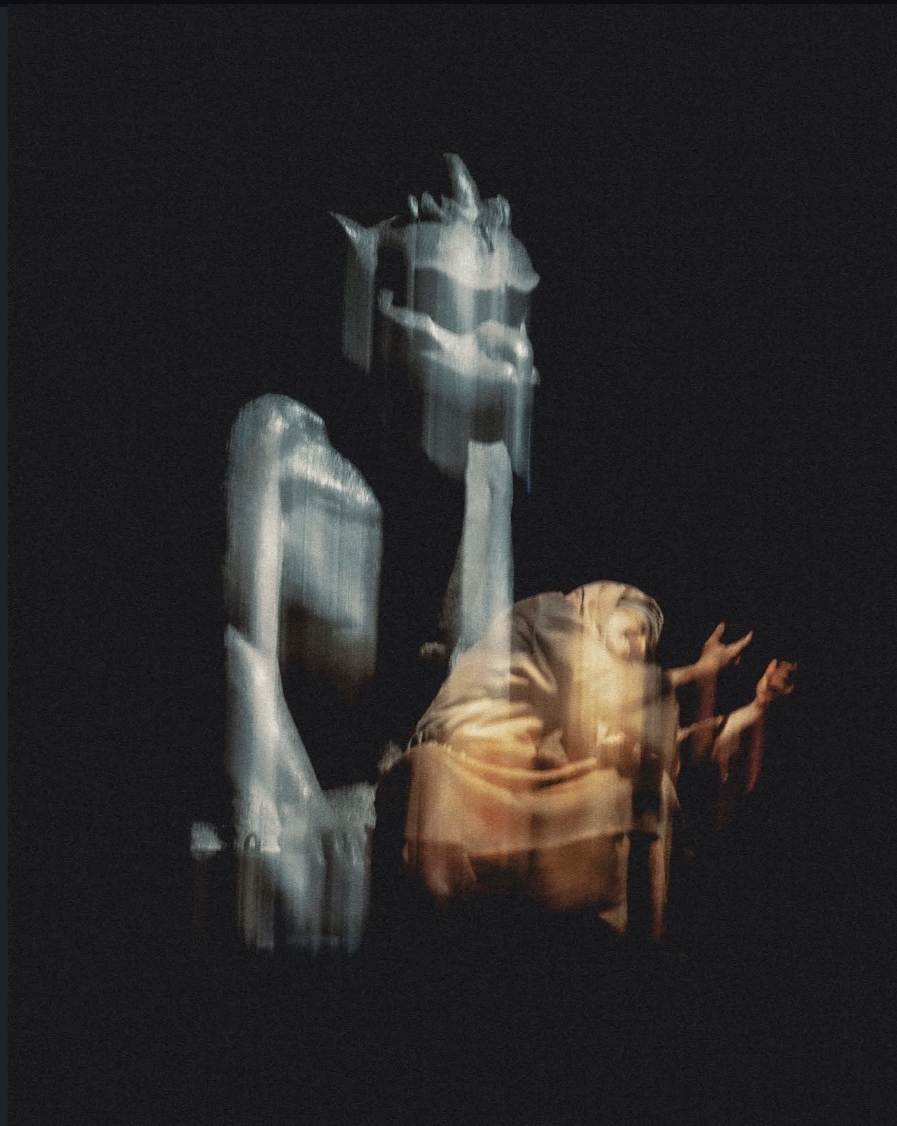 Jose Loreto - Theatrical performance with dramatic lighting